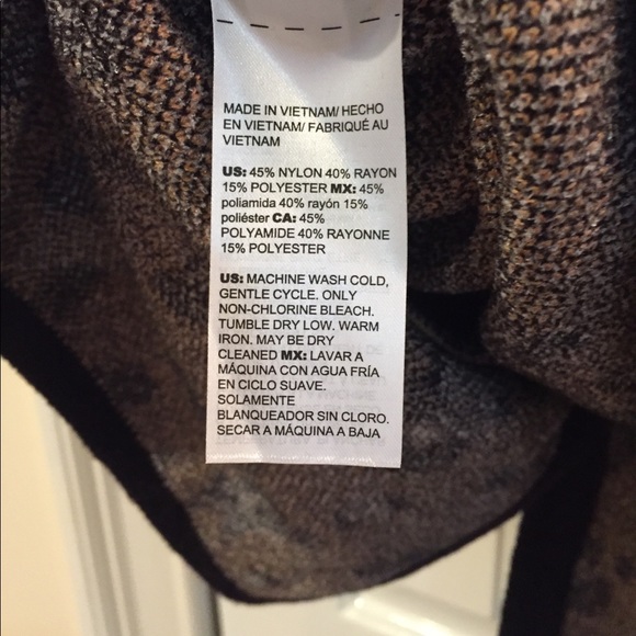 Chico’s Women’s 1 leopard snap front sweater coat - Picture 7 of 8